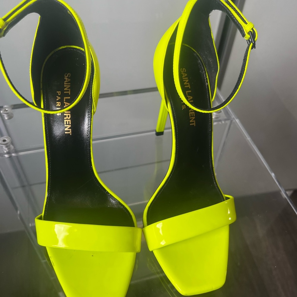Saint Laurent Yellow Patent Leather Sandals - Picture 3 of 8